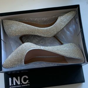 NWB-never worn-size 9 heels